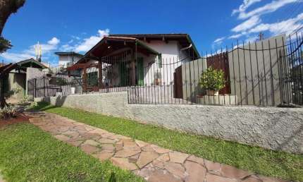 Casa com 4 dormitórios à venda, 227 m² por R$ 650.000,00 - Nova Estância - Estância Velha/RS