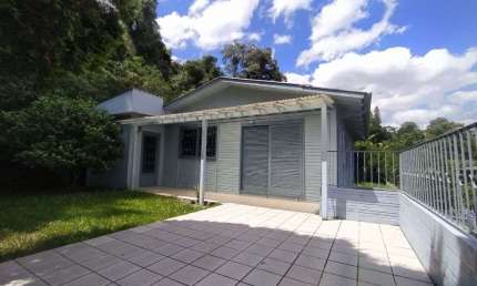 Casa com 3 dormitórios para alugar, 120 m² por R$ 2.765,00/mês - Vila Nova - Novo Hamburgo/RS
