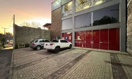 Pavilhão para alugar, 200 m² por R$ 5.890,00/mês - Primavera - Novo Hamburgo/RS