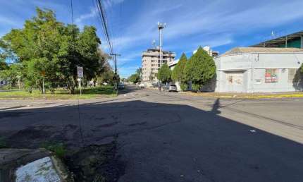 Pavilhão, 300 m² - venda por R$ 699.000,00 ou aluguel por R$ 3.500,00/mês - Rio Branco - Novo Hamburgo/RS