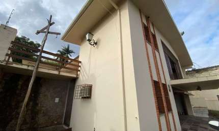 Casa com 6 dormitórios para alugar, 385 m² por R$ 8.240,00/mês - Centro - Novo Hamburgo/RS