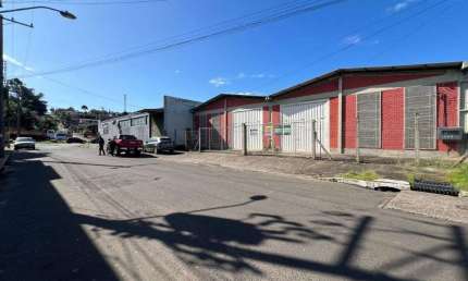 Pavilhão para alugar, 290 m² por R$ 7.580,00/mês - Petrópolis - Novo Hamburgo/RS