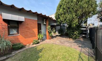 Casa para alugar, 250 m² por R$ 5.990,00/mês - Centro - Estância Velha/RS