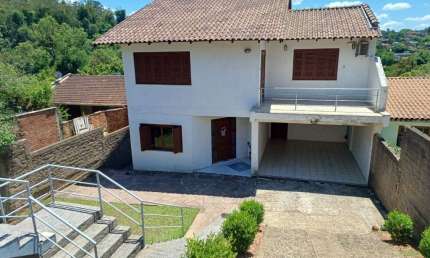 Casa com 3 dormitórios, 250 m² - venda por R$ 450.000,00 ou aluguel por R$ 4.000,00/mês - Rincão - Novo Hamburgo/RS