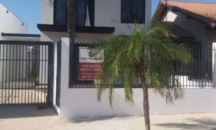 Casa com 3 dormitórios para alugar, 164 m² por R$ 5.435/mês - Canudos - Novo Hamburgo/RS