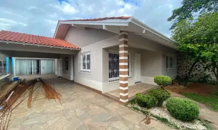 Casa com 2 dormitórios para alugar, 150 m² por R$ 3.750/mês - Industrial - Novo Hamburgo/RS