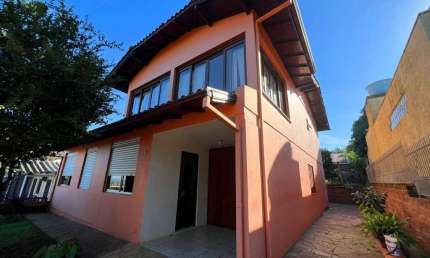 Casa com 3 dormitórios para alugar, 140 m² por R$ 3.625,00/mês - Nova Estância - Estância Velha/RS