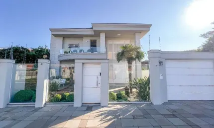 Casa com 4 dormitórios à venda, 349 m² por R$ 1.700.000,00 - Centro - Estância Velha/RS