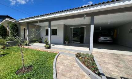 Casa com 4 dormitórios à venda, 195 m² por R$ 630.000,00 - Floresta - Estância Velha/RS