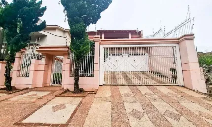 Casa com 4 dormitórios à venda, 270 m² por R$ 800.000,00 - Boa Vista - Novo Hamburgo/RS