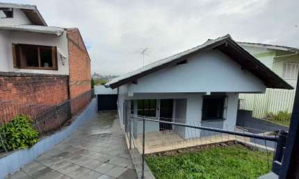 Casa com 3 dormitórios, 120 m² - venda por R$ 375.000,00 ou aluguel por R$ 4.463,00/mês - Vila Nova - Novo Hamburgo/RS