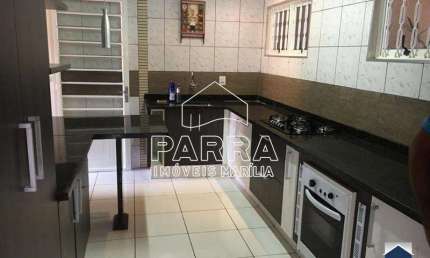 Casa com 3 quartos à venda no Jardim Lavínia, Marília 