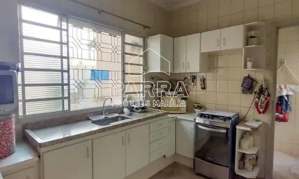VENDE-SE RESIDÊNCIA NO JARDIM PORTAL DO SOL - MARILIA/SP