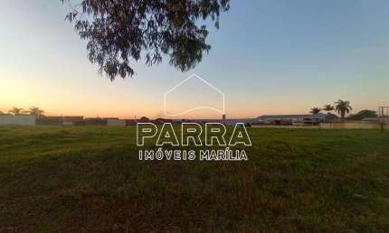 Terreno à venda no Jardim Cavallari, Marília 