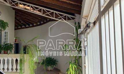 VENDE-SE RESIDÊNCIA NO JARDIM FLORA RICA - MARILIA/SP