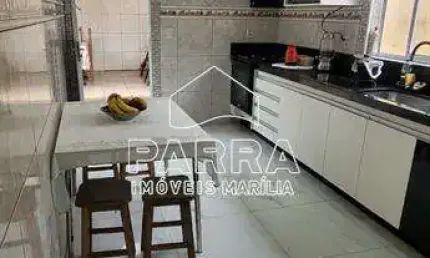 Vende-se residência no conjunto residencial alcir raineri - marilia/sp
