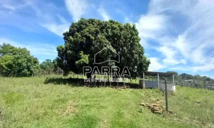 VENDE-SE CHÁCARA NO ESTÂNCIA TRÊS LAGOS - MARILIA/SP