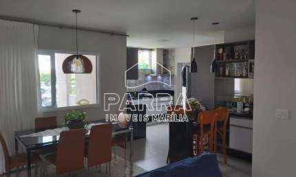 VENDE-SE RESIDÊNCIA NO COND. PORTAL DO PARATI - MARILIA/SP