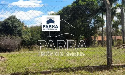Vende-se chácara no estância três lagos - marilia/sp