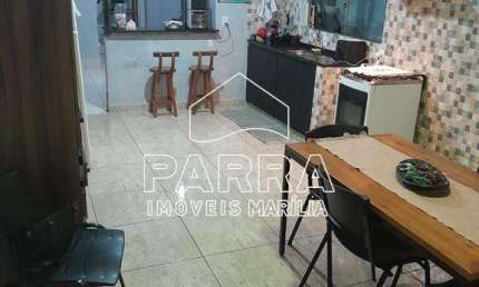 VENDE-SE RESIDÊNCIA NO JARDIM PORTAL DO SOL - MARILIA/SP