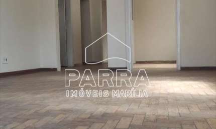 Casa comercial à venda no Centro, Marília 