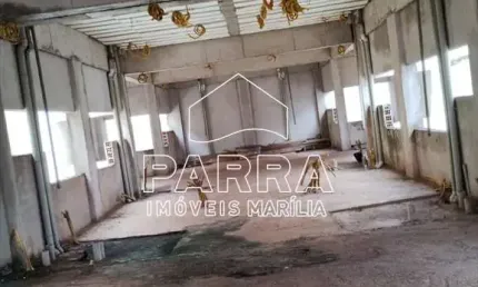 Casa comercial à venda no Centro, Marília 