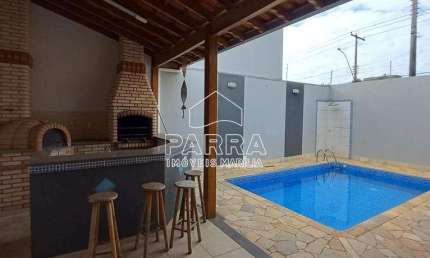Casa com 3 quartos à venda no Jardim Riviera, Marília 