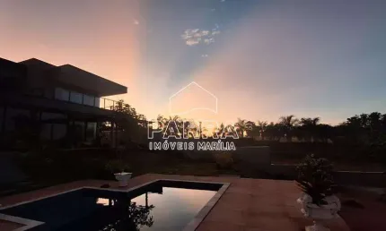 VENDE-SE RESIDÊNCIA NO COND. PORTAL DA SERRA - MARILIA/SP