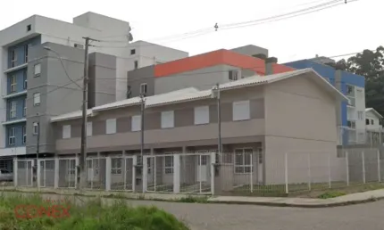 Casa com 2 quartos à venda na Rua Natair Rizzardi, 803, Esplanada, Caxias do Sul por R$ 260.000