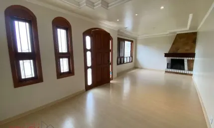Casa com 3 quartos à venda na Luiz Ornaghi, 323, São Luiz, Farroupilha por R$ 990.000