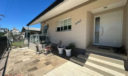 Casa com 2 quartos à venda na Odilon Pratti, 1215, Nova Vicenza, Farroupilha por R$ 841.000