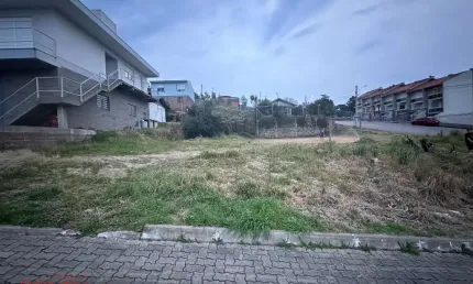 Terreno em condomínio fechado à venda na Baldizar Maggioni, 10, América, Farroupilha por R$ 191.000
