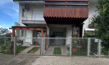 Casa em condomínio fechado com 2 quartos à venda na Rio Grande, 49, Pio X, Farroupilha por R$ 425.000