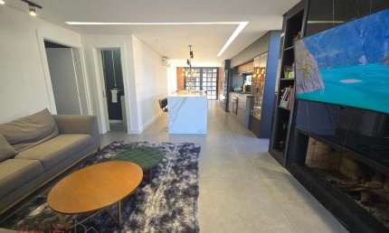 Casa com 4 quartos à venda na Rua Capitão Artemim Karan, 541, Colina Sorriso, Caxias do Sul por R$ 2.390.000
