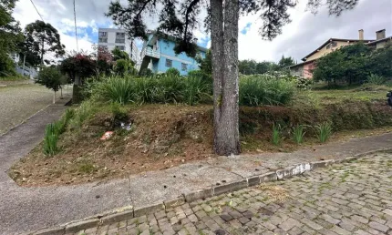 Terreno à venda no São Roque, Bento Gonçalves  por R$ 490.000