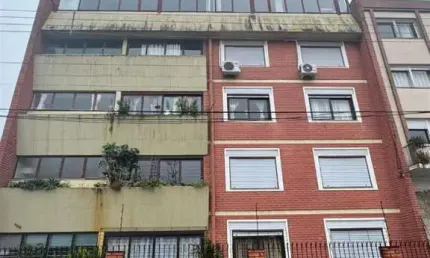 Apartamento semimobiliado no bairro pio x com 110m² de área privativa.