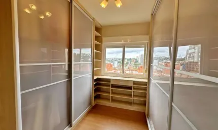 Apartamento com 2 quartos à venda no São Leopoldo, Caxias do Sul , 72 m2 por R$ 368.000