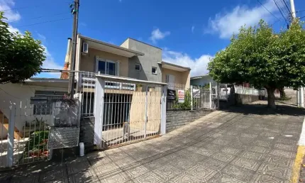 Casa com 3 quartos à venda no Primeiro de Maio, Farroupilha , 104 m2 por R$ 456.000