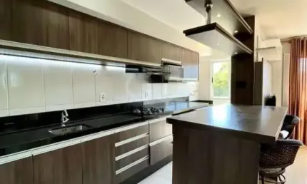 Apartamento com 2 quartos à venda no Cinqüentenário, Caxias do Sul , 58 m2 por R$ 370.000