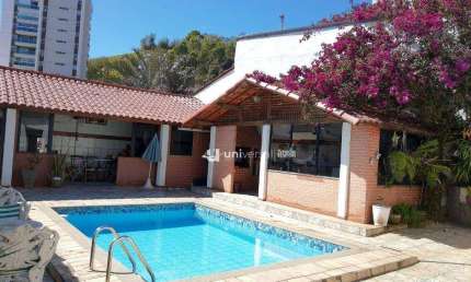 Casa com 3 quartos 132 m² - venda por R$ 950.000 ou aluguel por R$ 4900/mês - Bom Pastor - Juiz de Fora/MG
