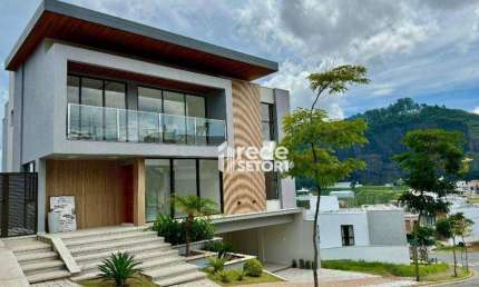 Casa com 3 Quartos à venda, 343 m² por R$ 2.250.000 - Estrela Alta - Juiz de Fora/MG