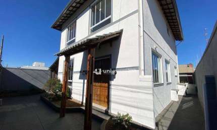Casa com 4 quartos à venda, 300 m² por R$ 950.000 - Aeroporto - Juiz de Fora/MG