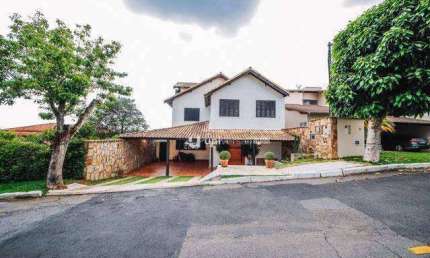 Casa com 4 quartos à venda, 300 m² por R$ 1.290.000 - Alto dos Pinheiros - Juiz de Fora/MG