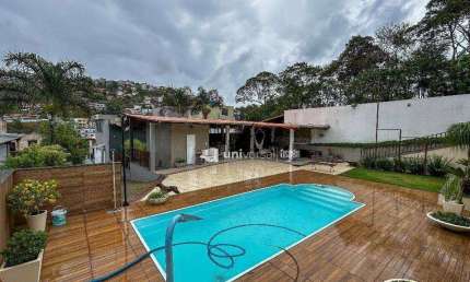 Casa com 3 quartos à venda por R$ 2.000.000 - Santos Dumont - Juiz de Fora/MG