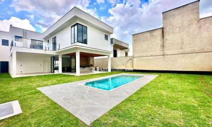 Casa com 4 quartos à venda por 400 m² por R$ 1.970.000 - Salvaterra - Juiz de Fora/MG