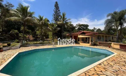 Casa com 6 quartos à venda, 508 m² por R$ 2.000.000 - Chácaras Passos Del Rey - Juiz de Fora/MG