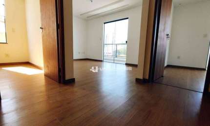 Casa com 3 quartos à venda, 295 m² por R$ 785.000 - Aeroporto - Juiz de Fora/MG