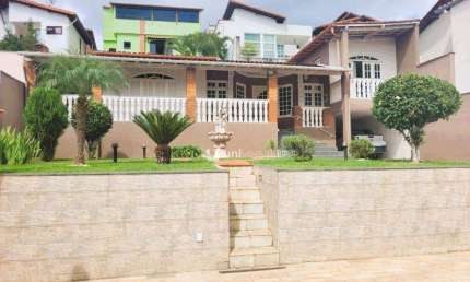 Casa com 2 quartos reversível para 3 à venda, 200 m² por R$ 760.000 - Alto dos Pinheiros - Juiz de Fora/MG
