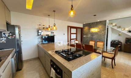 Casa com 4 Quartos à venda, 320 m² por R$ 1.350.000
