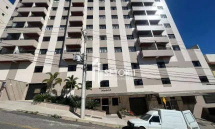 Apartamento com 2 quartos para alugar, 70 m² por R$ 1.250,00/mês - Granbery - Juiz de Fora/MG